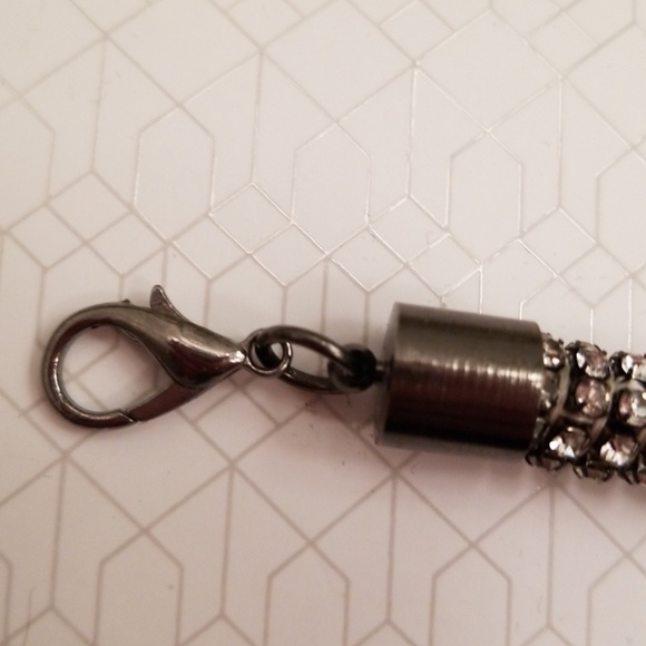 SALE 😍 4/$15 Crystal Bling Bracelet - Picture 6 of 7